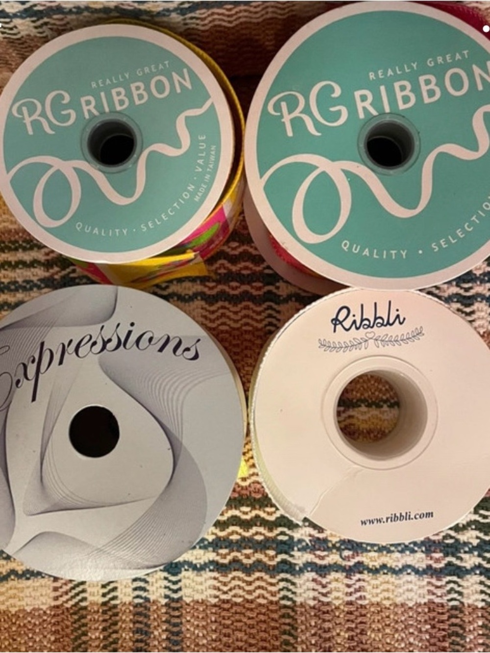 Beautiful Wired Ribbon - Picture 2 of 4